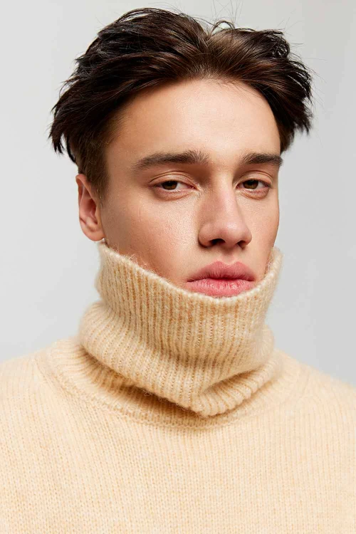 Прамая укладка с пробором