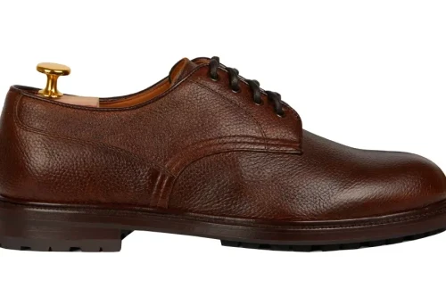 Коричневые туфли дерби