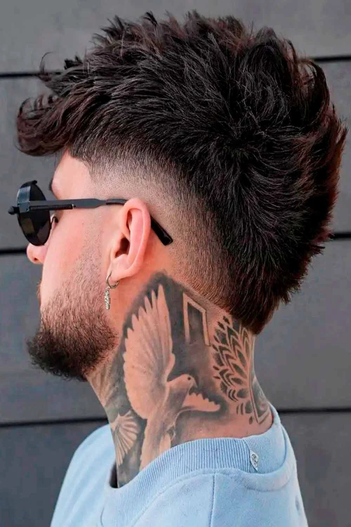 Ирокез с каплеобразным фейдом