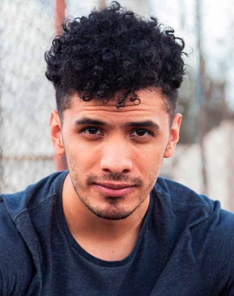 Мужская химическая завивка на грани: уникальное руководство, часто задаваемые вопросы